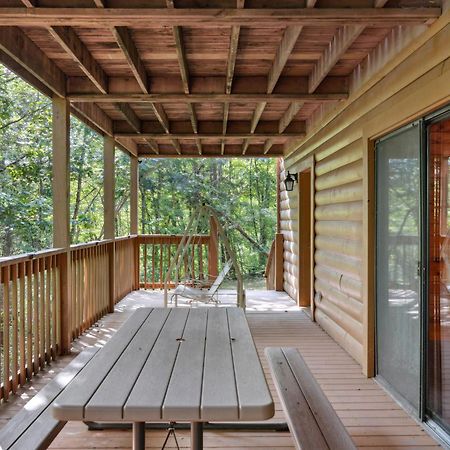 1 Min To The Parkway Spacious Cabin W 3 Suites And Extra Bedroom! Pigeon Forge Bagian luar foto